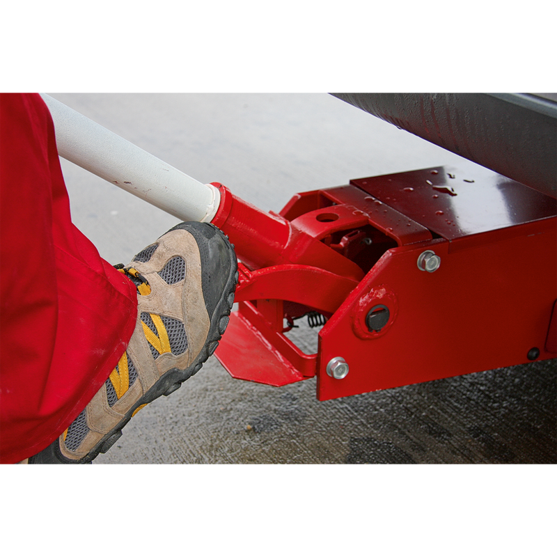Trolley Jack 10tonne Long Reach | Pipe Manufacturers Ltd..