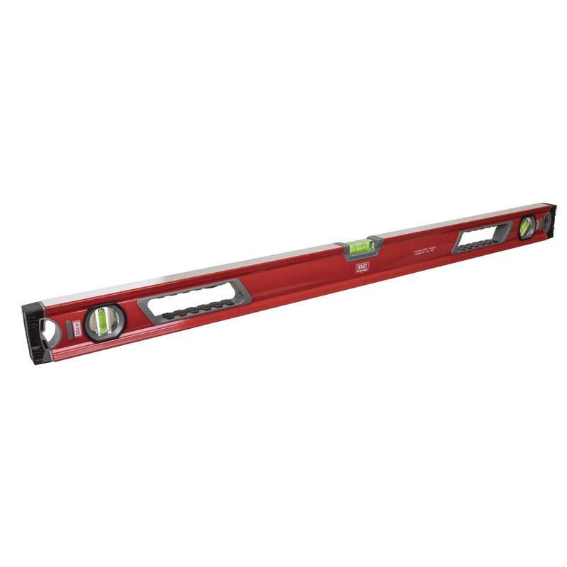 Spirit Level 900mm | Pipe Manufacturers Ltd..