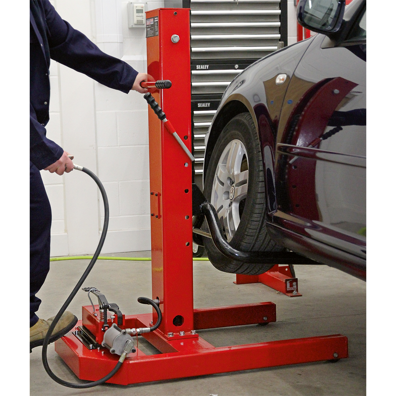 Vehicle Lift 1.5tonne Air/Hydraulic with Foot Pedal | Pipe Manufacturers Ltd..