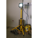 Telescopic Floodlight 20W SMD LED 110V | Pipe Manufacturers Ltd..