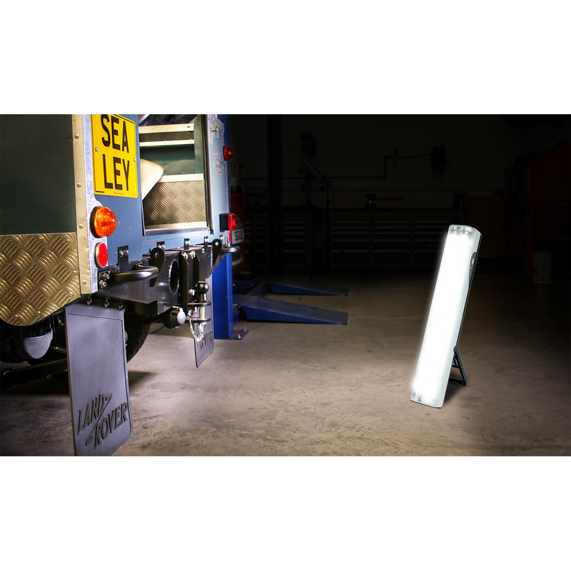 Rechargeable Fluorescent Floor Light 2 x 20W | Pipe Manufacturers Ltd..