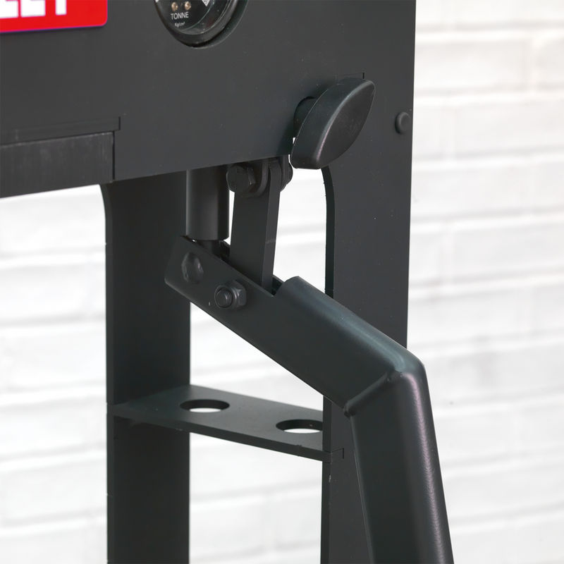 Premier Hydraulic Press 15tonne Bench Type | Pipe Manufacturers Ltd..
