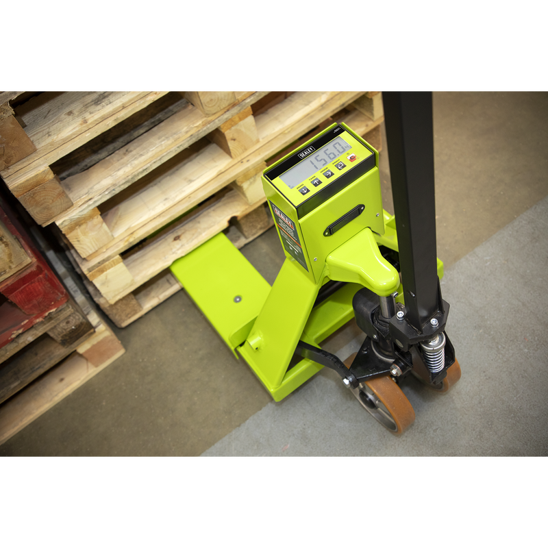 Pallet Truck 2500kg 1185 x 555mm with Scales | Pipe Manufacturers Ltd..