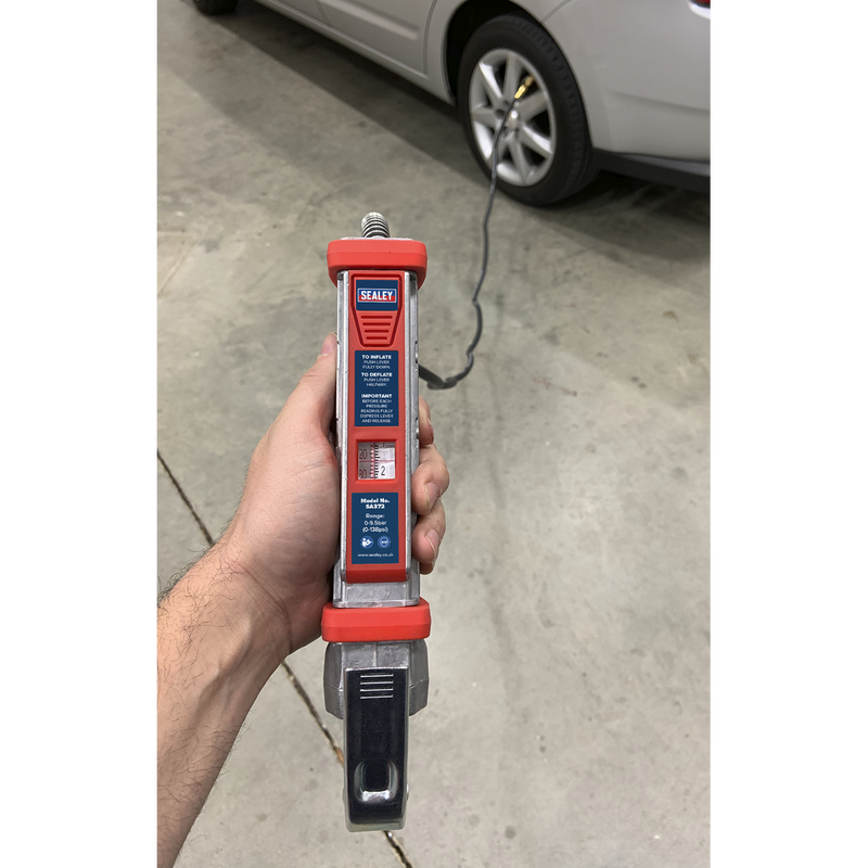 Tyre Inflator 2.7m Hose with Clip-On Connector | Pipe Manufacturers Ltd..