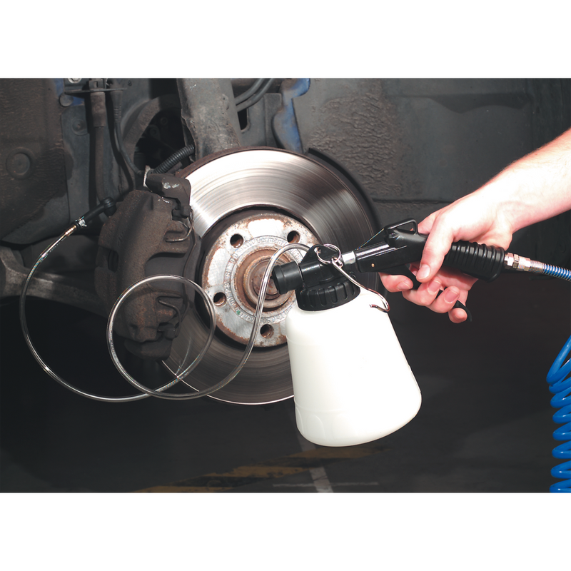 Pneumatic Vacuum Brake & Clutch Bleeder 0.75L | Pipe Manufacturers Ltd..