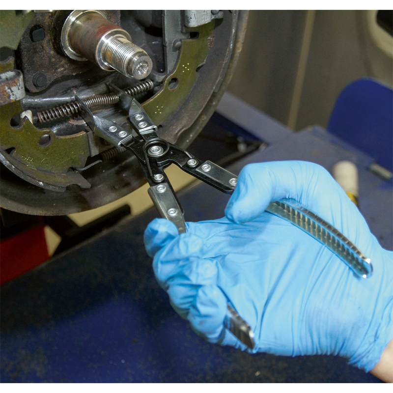 Parking Brake Spring Pliers | Pipe Manufacturers Ltd..