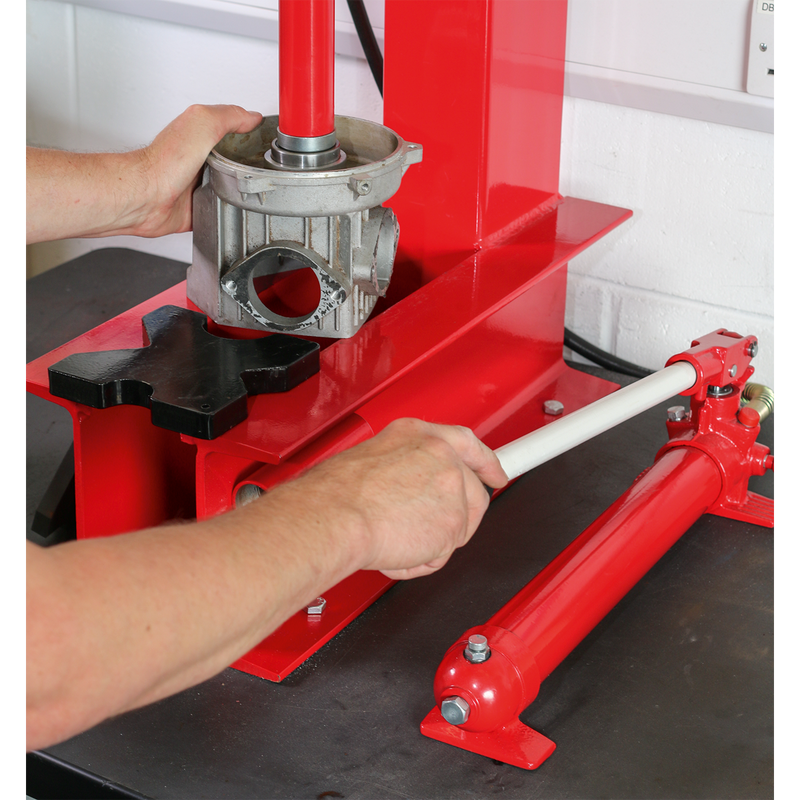 Hydraulic Press 10tonne Bench 'C' Type | Pipe Manufacturers Ltd..